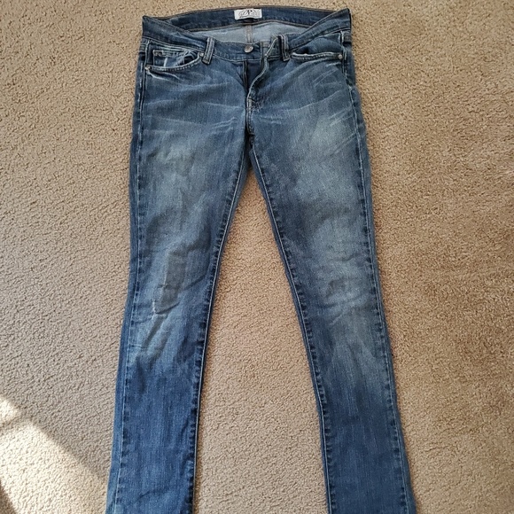 Express Deluxe Premium Denim - Picture 3 of 6